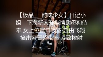 戴面具在客厅沙发上做，隔音太差，熟女一直憋着不敢叫