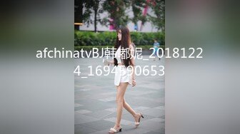 ★☆震撼福利☆★万人求购P站女族性爱专家 极品反差骚妻【静芸】解锁私拍，灵活长舌性感少妇的顶级口交侍奉，啪啪啪全自动榨精机 (2)