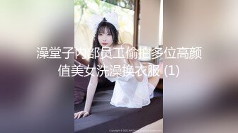 小伙干一个不过瘾 再叫一个小少妇带丝袜干