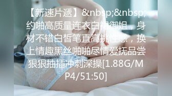 【熟女控】村里赵阿姨老公不在家，按住她的头在灶房里疯狂输出，历经沧桑的妩媚 太骚啦！