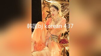 楚楚动人花季少女✿大长腿骨感美叫起来还是个小夹子，外表纯洁可爱，粉嫩小穴无套爆肏暴力后入翘臀！