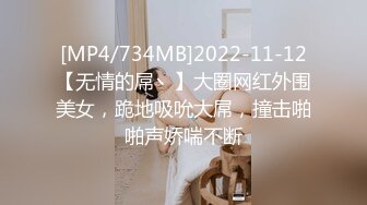 大耳环很有韵味美少妇寂寞肚子在家自慰，脱掉衣服内裤摆上假屌，地上骑乘上下套弄，插完逼逼再插菊花淫荡