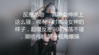 红蚊帐主题情趣套房TP壮实小伙和爱美的骚货女友开房做爱前不停化妆