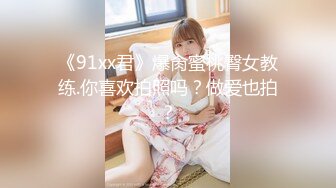 小吃店女厕耐心蹲守多位美女嘘嘘不拍到她们的鲍鱼不走 (1)