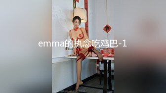 H罩杯韩国巨乳女主播，一对豪乳又大又软，肉丝巨臀抹乳液，幸福黄瓜乳交，夹在中间，上下撸