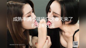 小美女爱诱惑超清纯萝莉萌妹全裸秀，揉捏小奶子无毛逼逼，近距离掰穴洞洞很小，跪在沙发上翘起屁股扭动