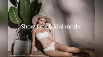 Show face bikini model