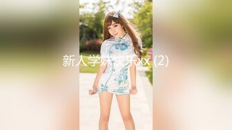 [MP4/ 2.19G]&nbsp;&nbsp;红裙美女换上制服居家操逼，扶着男友大屌吸吮，边舔边自摸骚逼，怼着小穴一下挺入